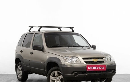 Chevrolet Niva I рестайлинг, 2016 год, 899 000 рублей, 2 фотография