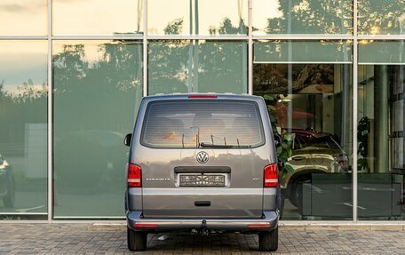 Volkswagen Caravelle T5, 2013 год, 1 955 000 рублей, 5 фотография