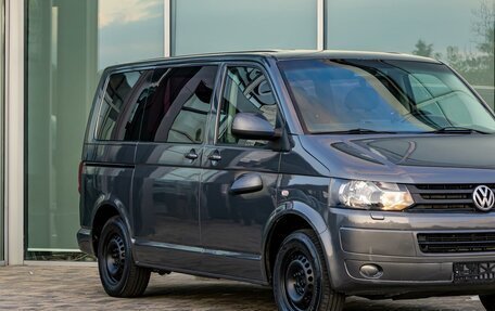 Volkswagen Caravelle T5, 2013 год, 1 955 000 рублей, 7 фотография