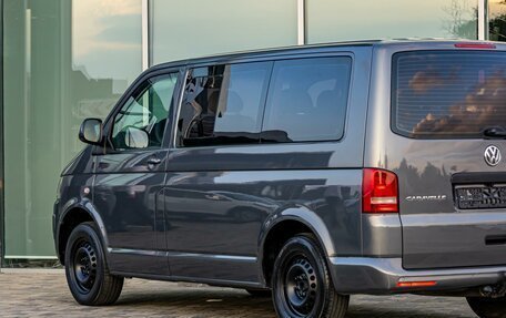 Volkswagen Caravelle T5, 2013 год, 1 955 000 рублей, 9 фотография