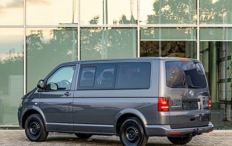 Volkswagen Caravelle T5, 2013 год, 1 955 000 рублей, 4 фотография