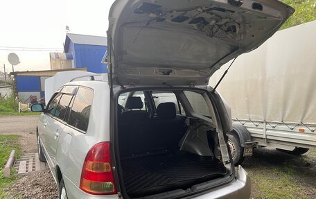 Toyota Corolla, 2002 год, 300 000 рублей, 13 фотография