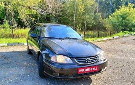 Toyota Avensis III рестайлинг, 2001 год, 425 000 рублей, 1 фотография