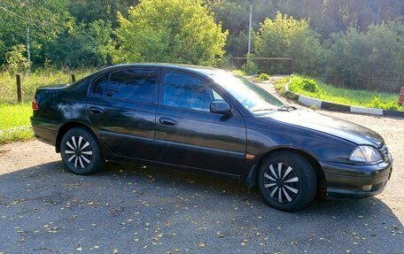 Toyota Avensis III рестайлинг, 2001 год, 425 000 рублей, 6 фотография