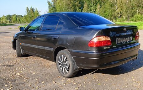 Toyota Avensis III рестайлинг, 2001 год, 425 000 рублей, 4 фотография