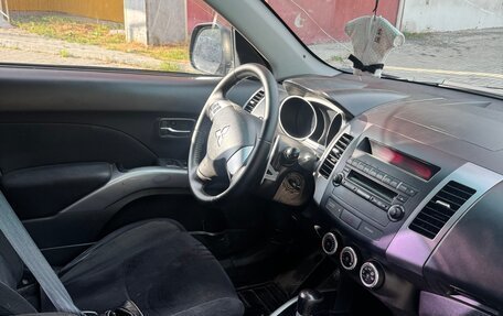 Mitsubishi Outlander III рестайлинг 3, 2007 год, 850 000 рублей, 7 фотография