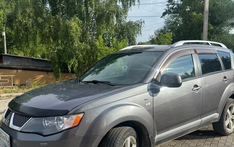 Mitsubishi Outlander III рестайлинг 3, 2007 год, 850 000 рублей, 15 фотография