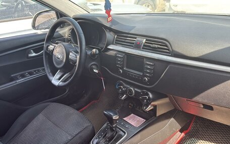 KIA Rio IV, 2018 год, 730 000 рублей, 6 фотография