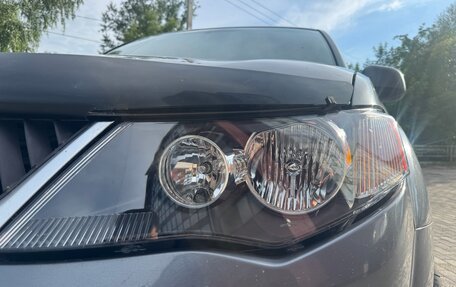 Mitsubishi Outlander III рестайлинг 3, 2007 год, 850 000 рублей, 16 фотография