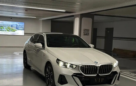 BMW 5 серия, 2025 год, 7 300 000 рублей, 3 фотография