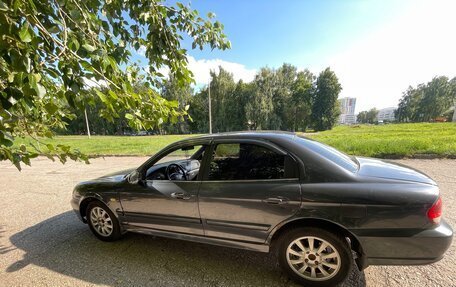 Hyundai Sonata IV рестайлинг, 2005 год, 300 000 рублей, 2 фотография
