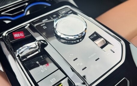 BMW 5 серия, 2025 год, 6 980 000 рублей, 10 фотография