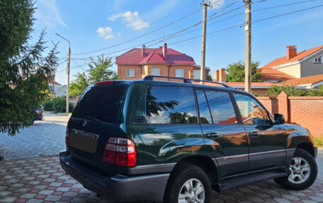 Toyota Land Cruiser 100 рестайлинг 2, 2003 год, 2 580 000 рублей, 9 фотография