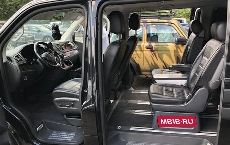 Volkswagen Multivan T6 рестайлинг, 2018 год, 4 500 000 рублей, 8 фотография