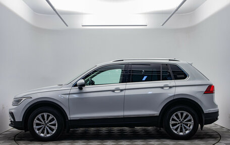 Volkswagen Tiguan II, 2021 год, 3 095 000 рублей, 3 фотография