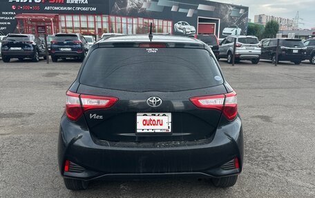Toyota Vitz, 2017 год, 735 000 рублей, 4 фотография