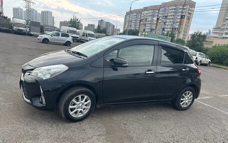 Toyota Vitz, 2017 год, 735 000 рублей, 3 фотография