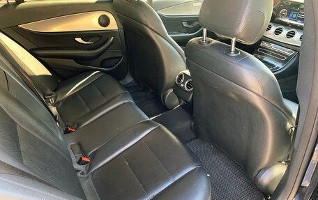 Mercedes-Benz E-Класс, 2019 год, 1 750 000 рублей, 11 фотография