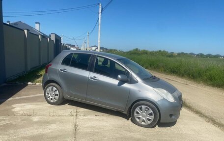 Toyota Yaris III рестайлинг, 2007 год, 495 000 рублей, 5 фотография