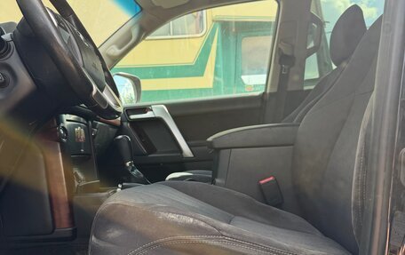 Toyota Land Cruiser Prado 150 рестайлинг 2, 2013 год, 2 650 000 рублей, 6 фотография