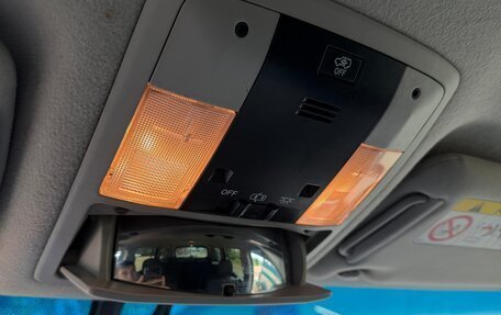 Toyota Land Cruiser Prado 150 рестайлинг 2, 2013 год, 2 650 000 рублей, 28 фотография