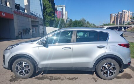 KIA Sportage IV рестайлинг, 2021 год, 2 550 000 рублей, 2 фотография