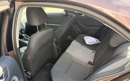 Volkswagen Jetta VI, 2014 год, 1 100 000 рублей, 4 фотография