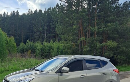 Hyundai ix35 I рестайлинг, 2010 год, 1 240 000 рублей, 2 фотография