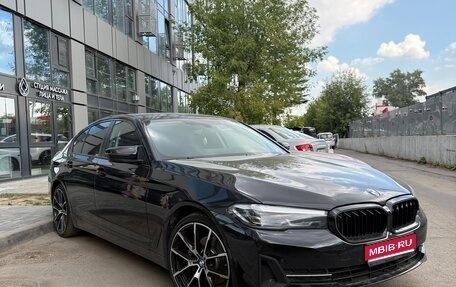 BMW 5 серия, 2021 год, 4 400 000 рублей, 1 фотография