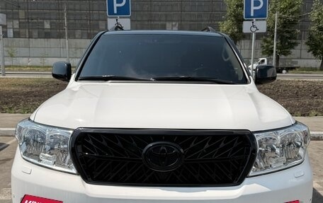 Toyota Land Cruiser 200, 2010 год, 3 100 000 рублей, 1 фотография