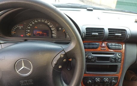 Mercedes-Benz C-Класс, 2002 год, 690 000 рублей, 6 фотография