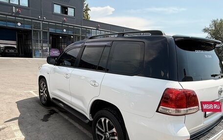 Toyota Land Cruiser 200, 2010 год, 3 100 000 рублей, 3 фотография
