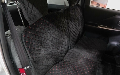 Toyota Ractis I, 2009 год, 699 000 рублей, 24 фотография