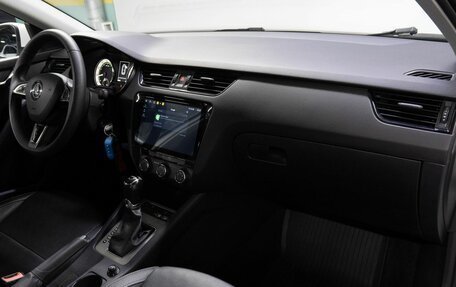 Skoda Octavia, 2022 год, 2 199 000 рублей, 16 фотография