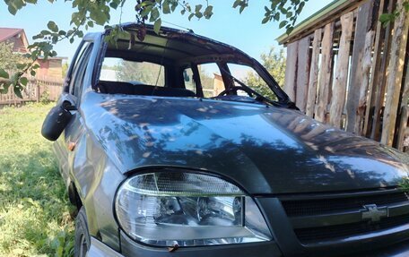 Chevrolet Niva I рестайлинг, 2004 год, 190 000 рублей, 8 фотография