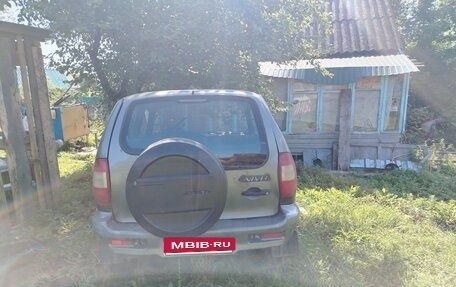 Chevrolet Niva I рестайлинг, 2004 год, 190 000 рублей, 4 фотография