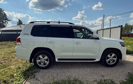 Toyota Land Cruiser 200, 2010 год, 3 400 000 рублей, 5 фотография