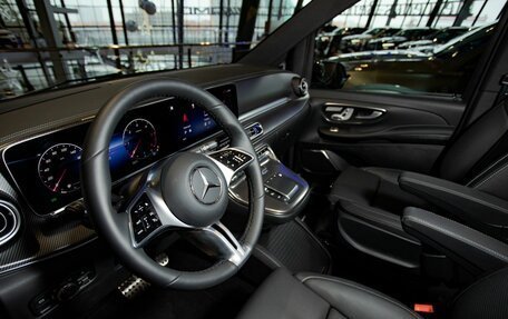 Mercedes-Benz V-Класс, 2026 год, 32 000 000 рублей, 2 фотография