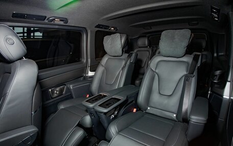 Mercedes-Benz V-Класс, 2026 год, 32 000 000 рублей, 4 фотография
