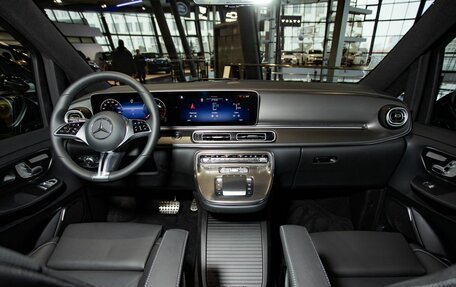 Mercedes-Benz V-Класс, 2026 год, 32 000 000 рублей, 5 фотография