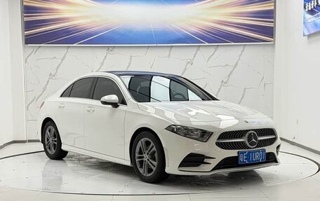 Mercedes-Benz A-Класс, 2021 год, 2 400 026 рублей, 2 фотография