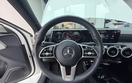 Mercedes-Benz A-Класс, 2021 год, 2 400 026 рублей, 10 фотография
