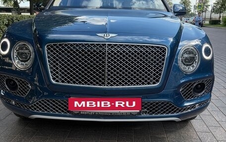 Bentley Bentayga I, 2016 год, 12 000 000 рублей, 5 фотография