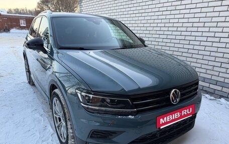 Volkswagen Tiguan II, 2019 год, 2 490 000 рублей, 2 фотография
