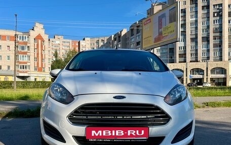 Ford Fiesta, 2016 год, 900 000 рублей, 2 фотография
