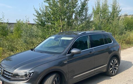 Volkswagen Tiguan II, 2020 год, 3 750 000 рублей, 2 фотография