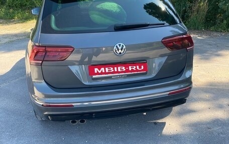 Volkswagen Tiguan II, 2020 год, 3 750 000 рублей, 3 фотография