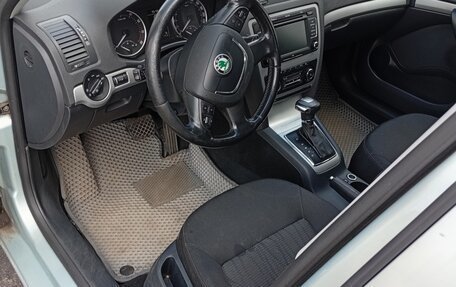 Skoda Octavia, 2011 год, 800 000 рублей, 5 фотография