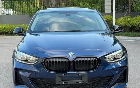 BMW 1 серия, 2022 год, 1 938 000 рублей, 2 фотография