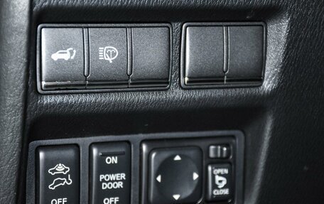 Nissan Patrol, 2010 год, 3 250 000 рублей, 22 фотография